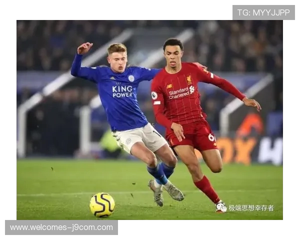 围绕会传球的前锋探秘现代足球进攻体系中核心角色演变之路发展趋势