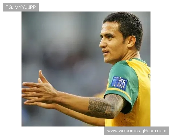 探讨当今足坛身体最强壮球员的全面实力与影响力深度解析及发展趋势