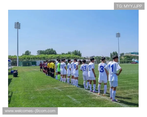 雄安足球赛展现球员风采精彩瞬间与竞技精神全景展示